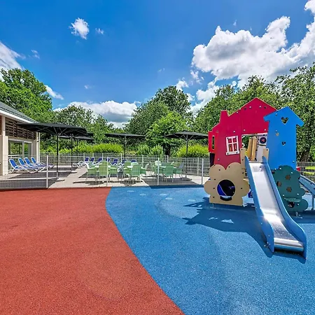 Duplex With Pool For 4 Saumur