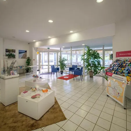 Duplex With Pool For 4