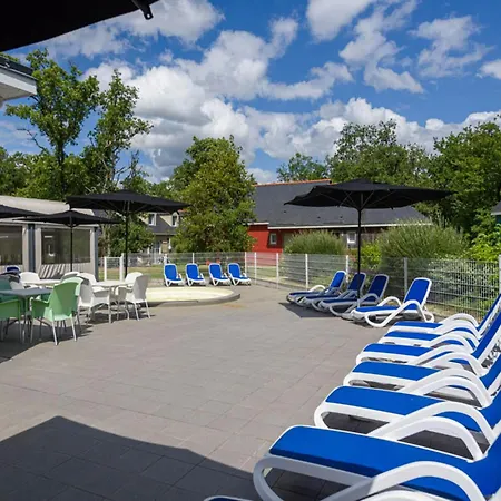 Duplex With Pool For 4 Saumur