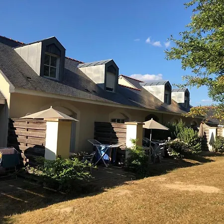 Duplex With Pool For 4 Saumur