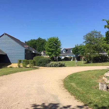 Duplex With Pool For 4 *